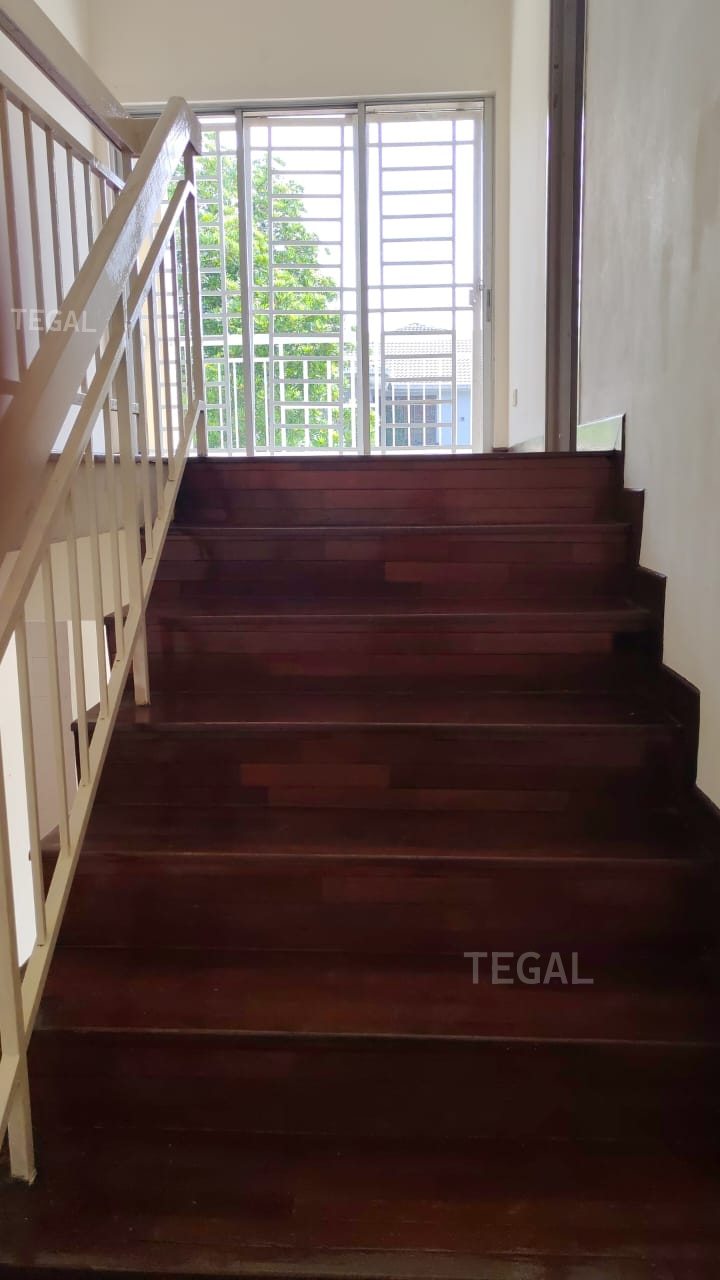 Partially furnished 45x75 Botanic 2 Storey Corner - photo 10