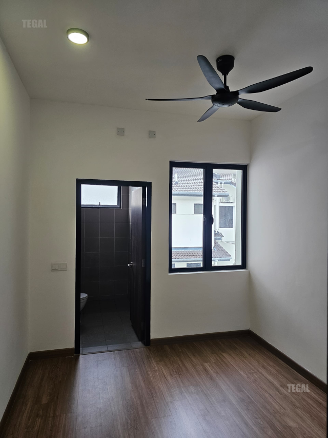Partially Furnished 4r4b Lumira Bukit Raja Klang - photo 10
