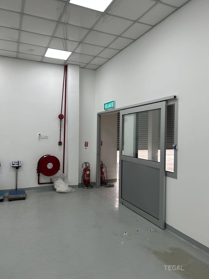 Detached Factory Kota Kemuning Fully Furnished - photo 5