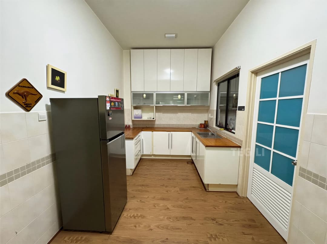 Renovated 24x80 Kota Kemuning Lakeside 2 Storey - photo 6
