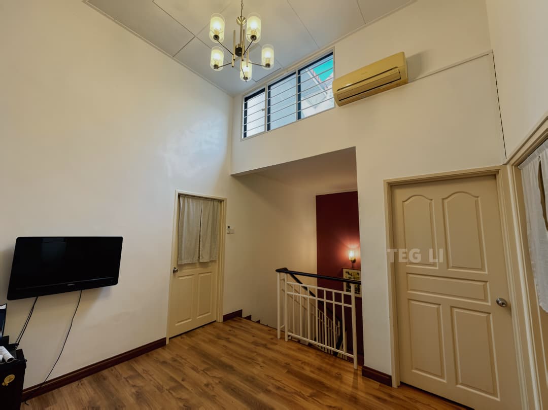 Renovated 24x80 Kota Kemuning Lakeside 2 Storey - photo 7