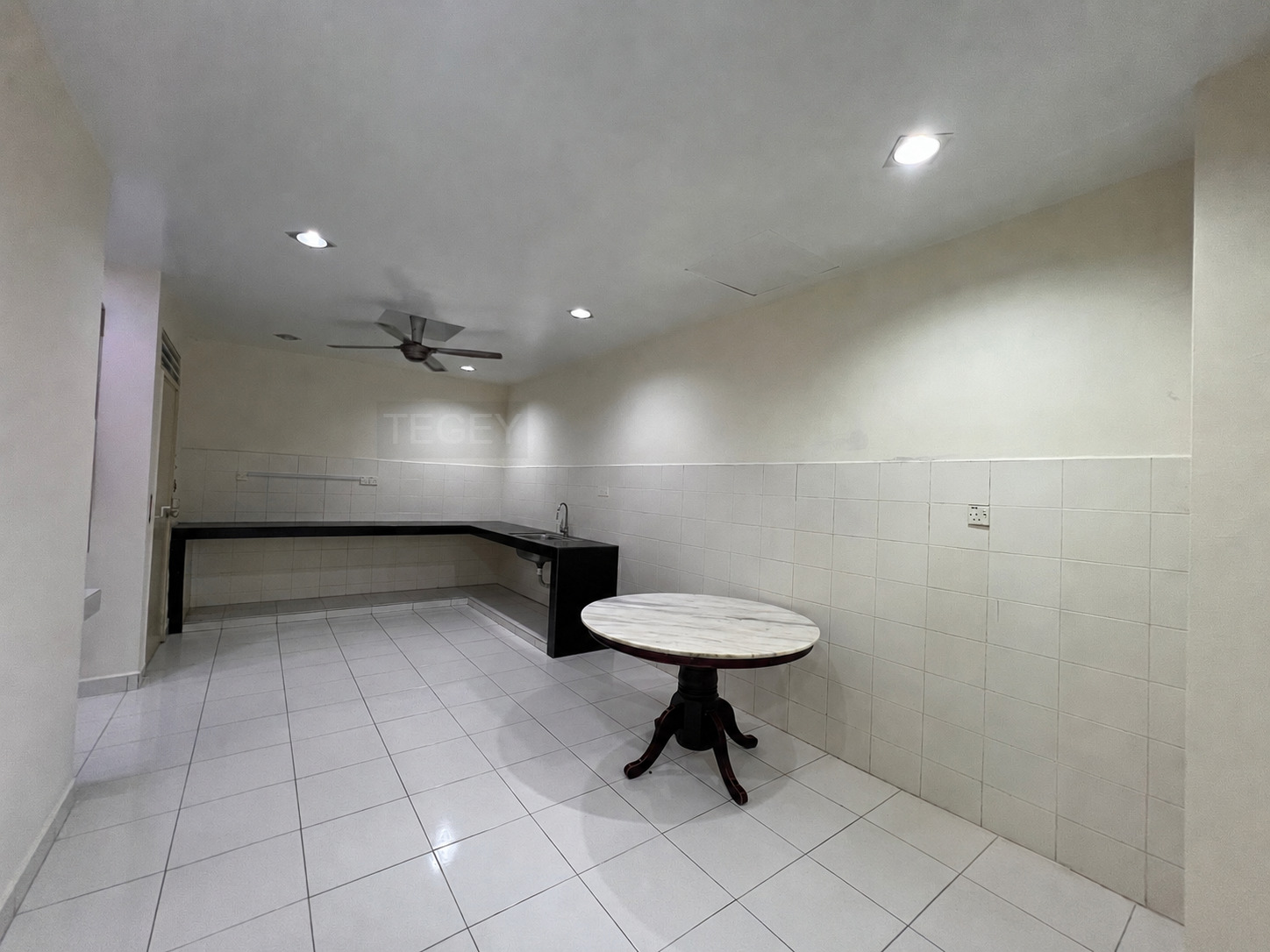 Renovated Aman Perdana 32x75 2 Storey Semi D - photo 12
