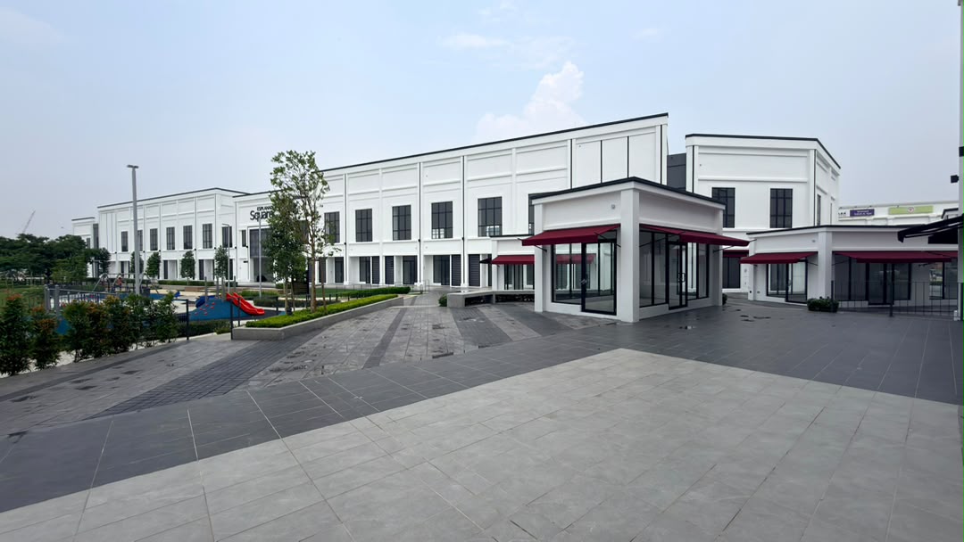 Brand New Ground Floor Puncak Alam Esplanad Square - photo 2