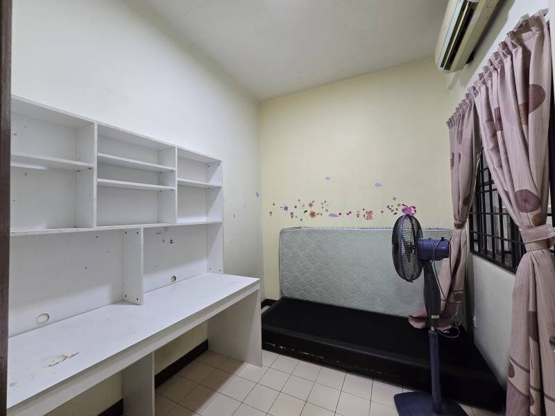 Furnished Renovated Extend Bukit Rimau 2 Storey - photo 3