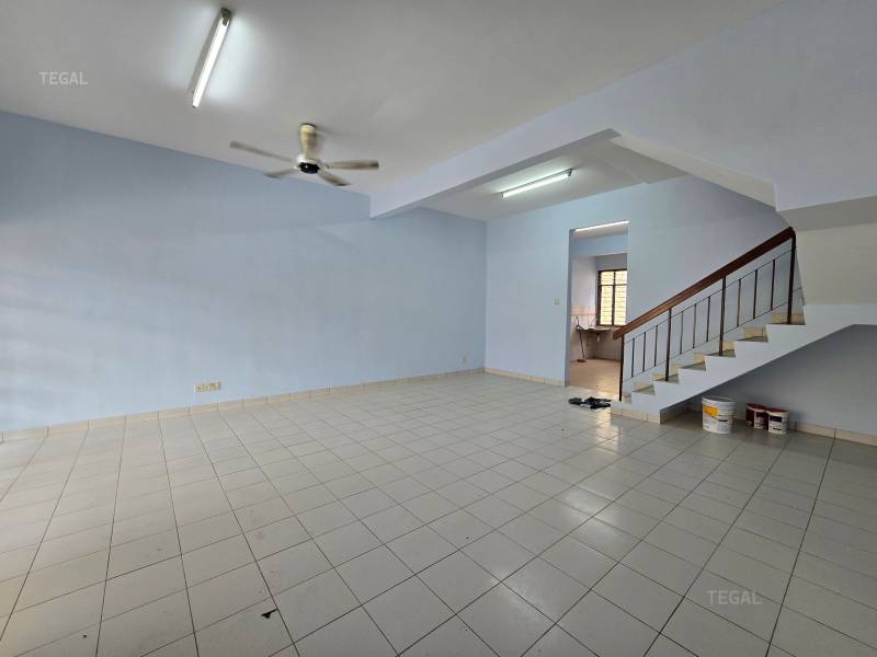 Newly Refurbished Tip Top Condition Bandar Puteri