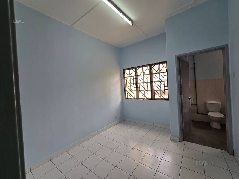 Newly Refurbished Tip Top Condition Bandar Puteri - photo 11