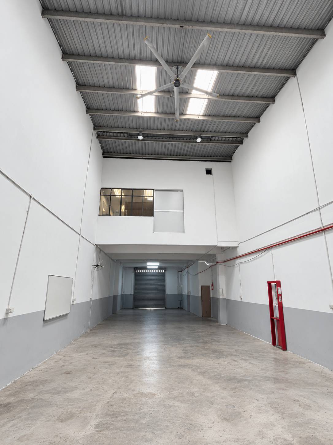 Renovated 27x100 Pandamaran Port Klang Factory - photo 3