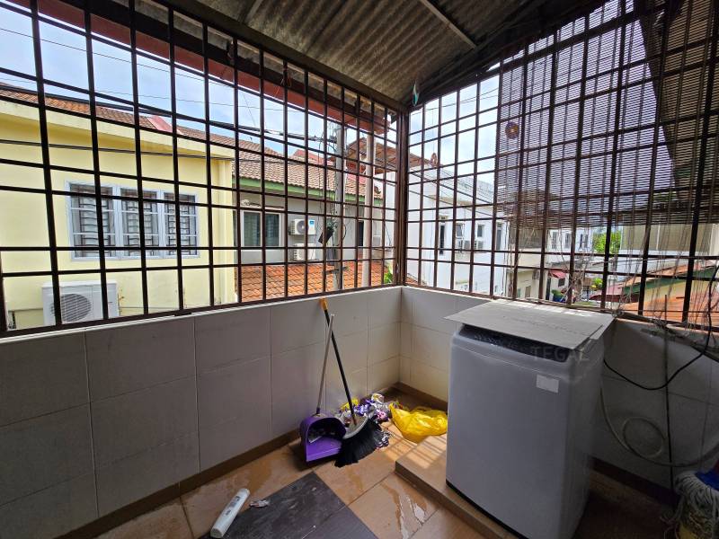 Full Extend Reno Bandar Puteri 22x75 Sanggul 2 Sty - photo 9