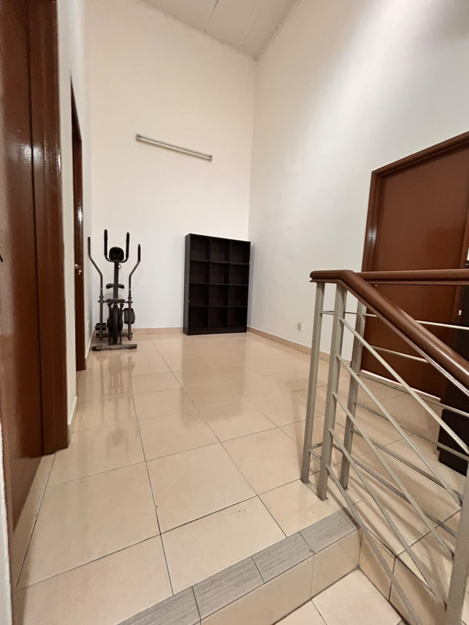 Fully Furnished Renovated Bandar Puteri Klang - photo 4