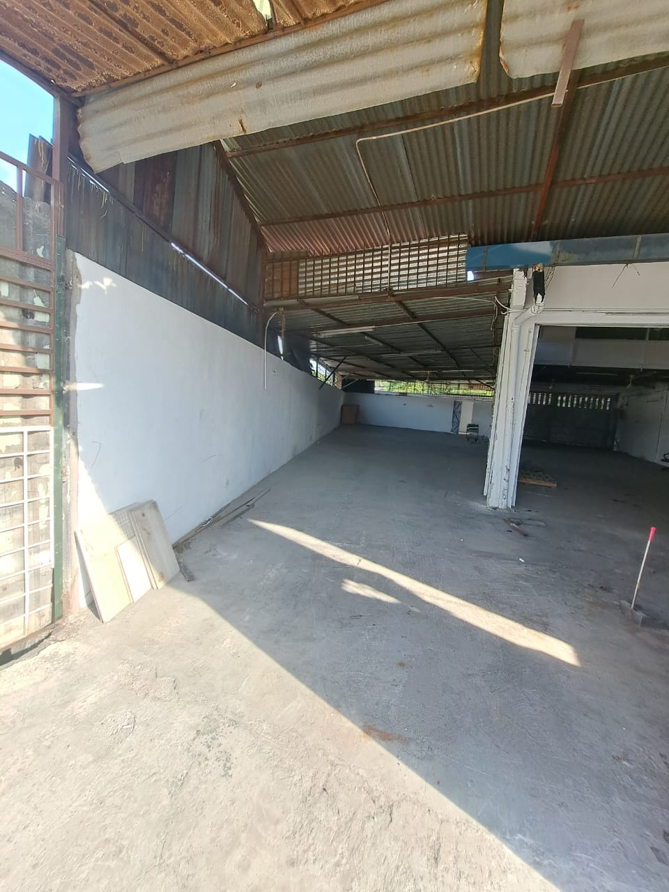 Ample Parking 3251sf Bukit Puchong Corner Factory - photo 4