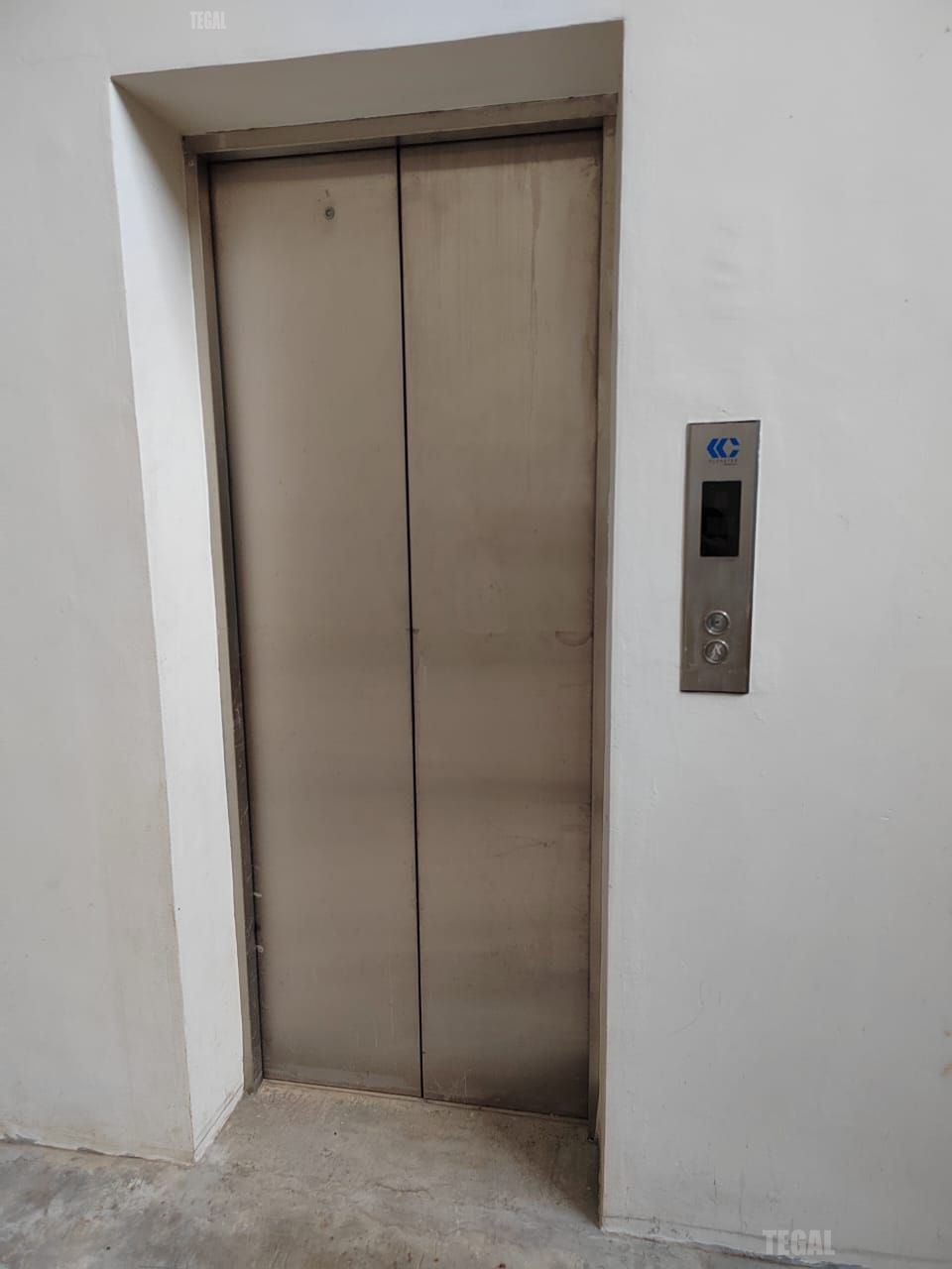 Facing Main Road 32x81 Ground Floor Bukit Kemuning - photo 5