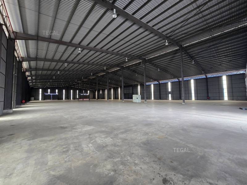 Telok Gong Warehouse 1200 Amp Eaves Height 30ft