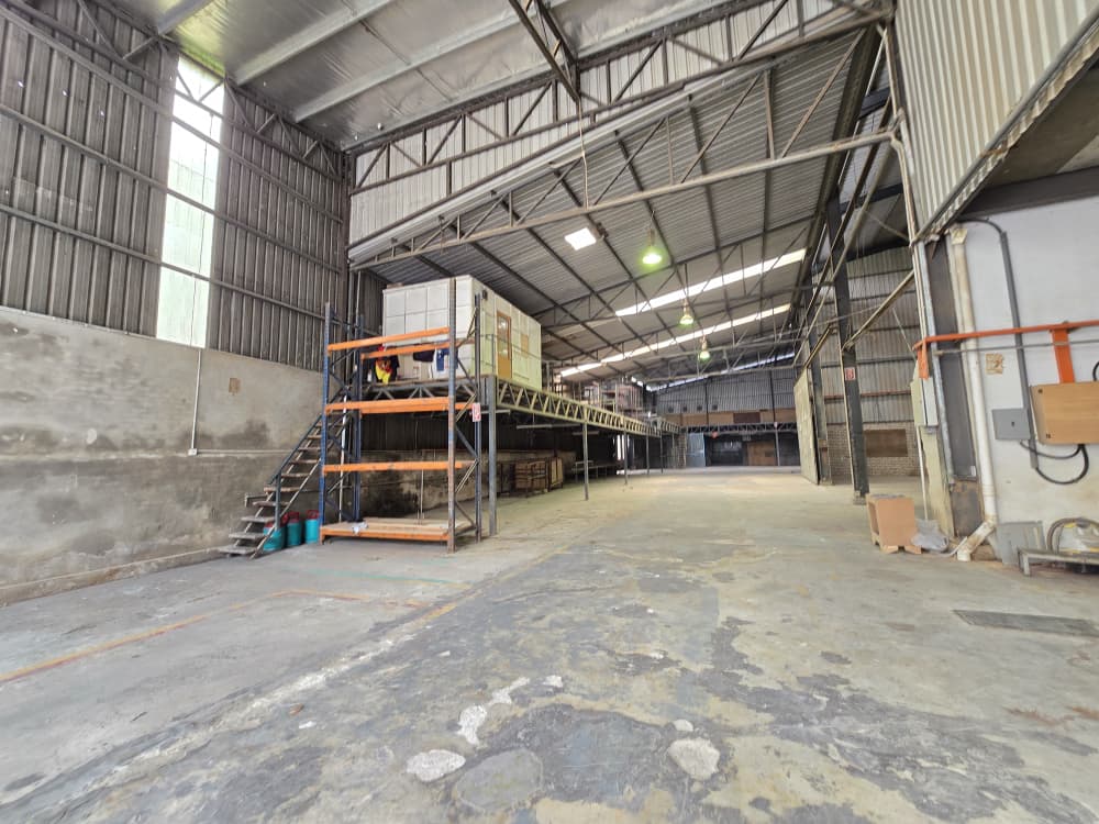 Kampung Baru Subang Seksyen U6 21000sf Warehouse - photo 2