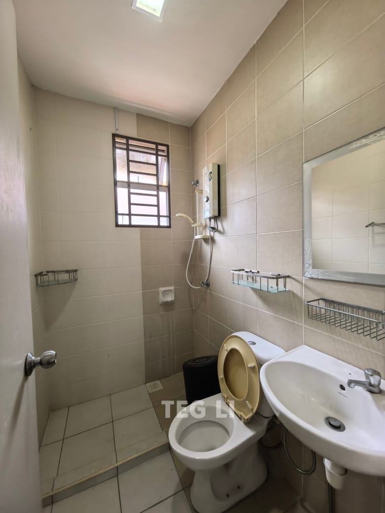 Renovated Extended Kota Kemuning Utama 2 Storey - photo 6