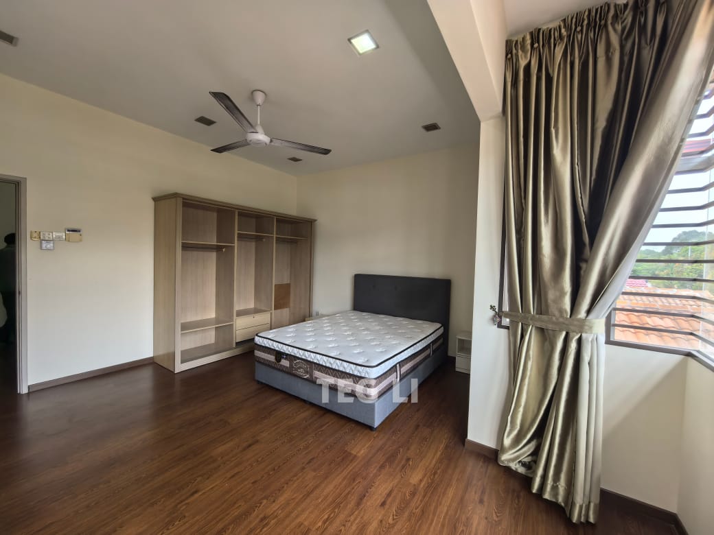 Renovated Extended Kota Kemuning Utama 2 Storey - photo 8