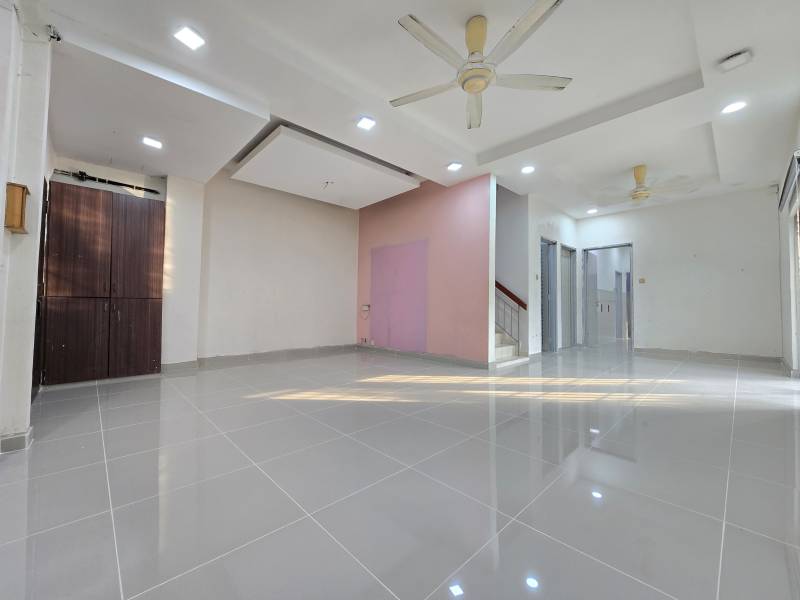 Facing Open Reno Extend 40x75 Bandar Puteri - photo 2