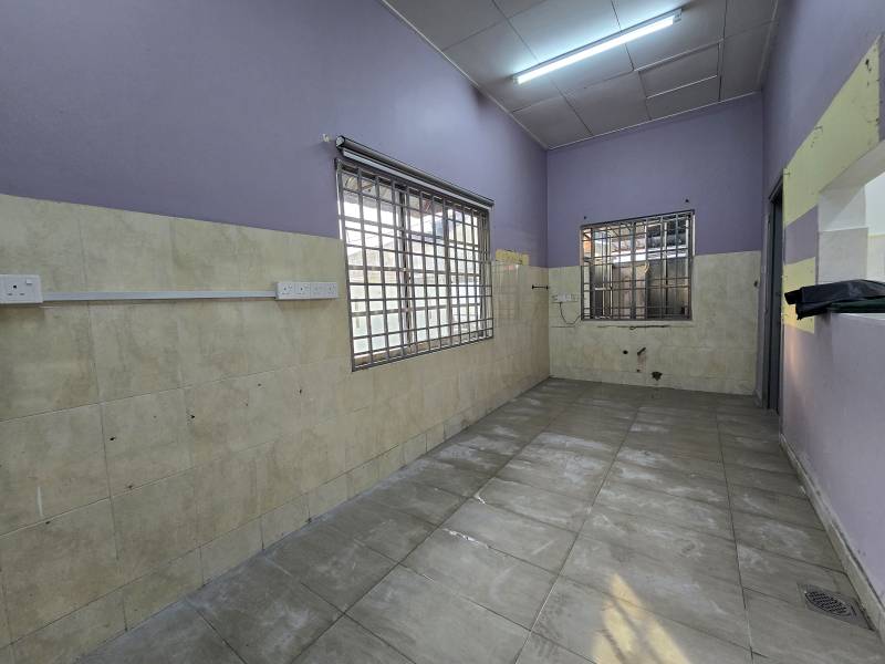 Facing Open Reno Extend 40x75 Bandar Puteri - photo 6
