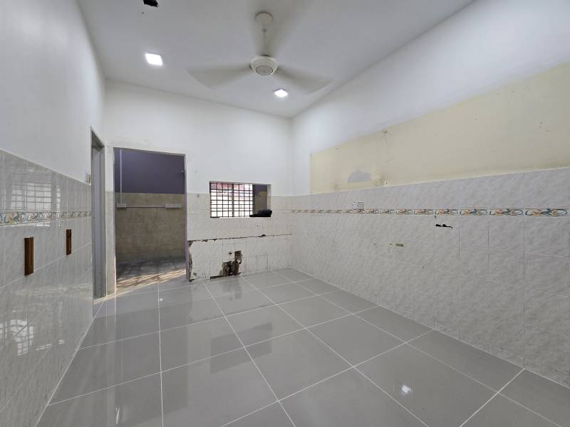 Facing Open Reno Extend 40x75 Bandar Puteri - photo 7