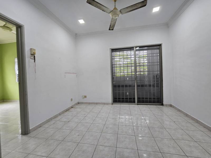 Facing Open Reno Extend 40x75 Bandar Puteri - photo 13