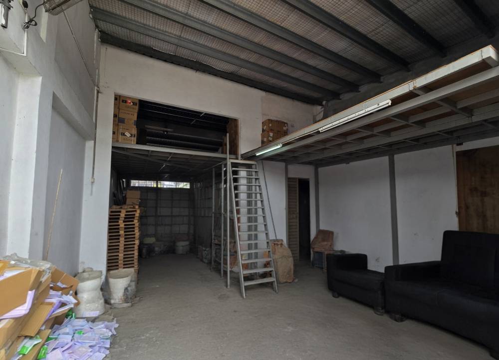 Refurbished 20x80 Puchong Utama Mezzanine Floor - photo 6