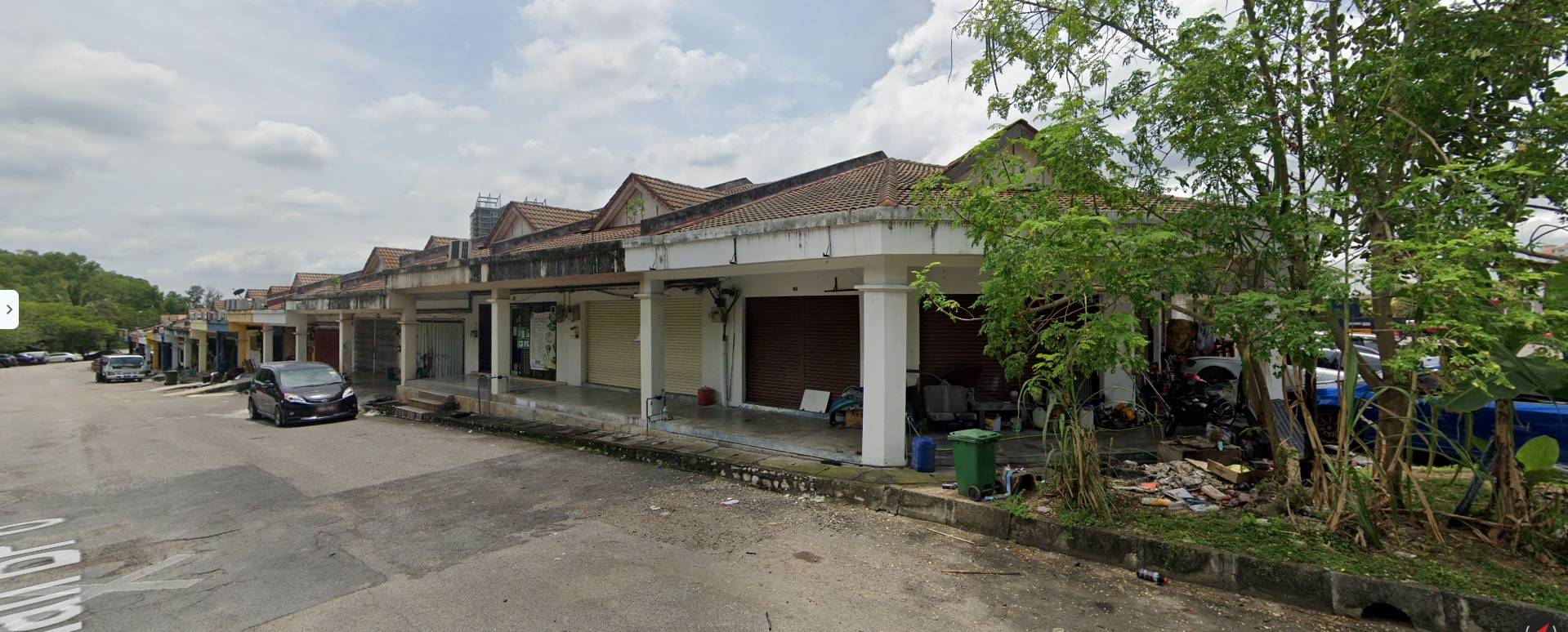 Ample Parking 2100sf Bukit Puchong Corner Shop - photo 9