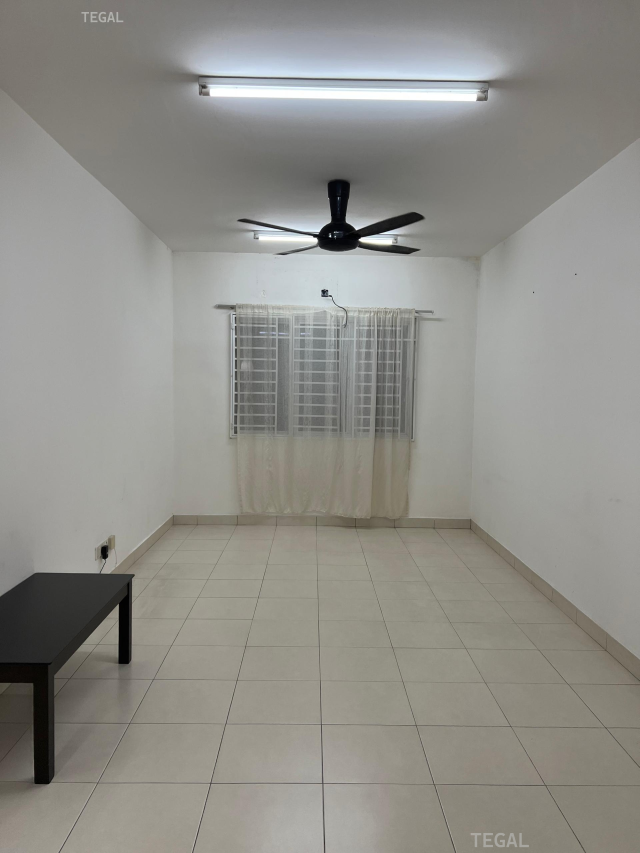 Good Condition Below Market De Bayu Apartment