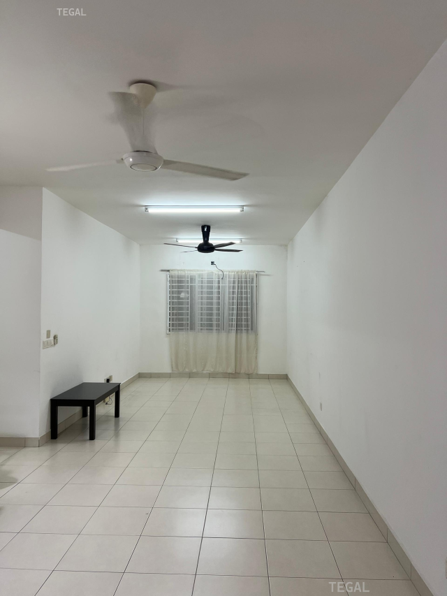 Good Condition Below Market De Bayu Apartment - photo 3