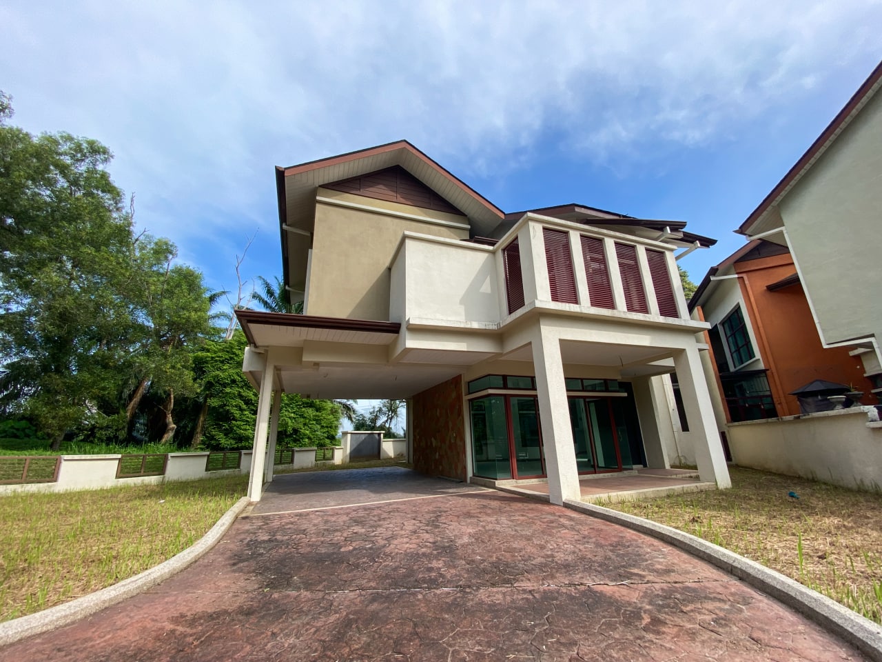 Double Storey Semi-D DPuncak, Bukit Jelutong
