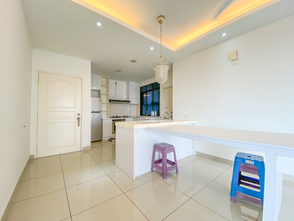 CORNER UNIT OF ONE DAMANSARA CONDO FOR SALE - photo 3
