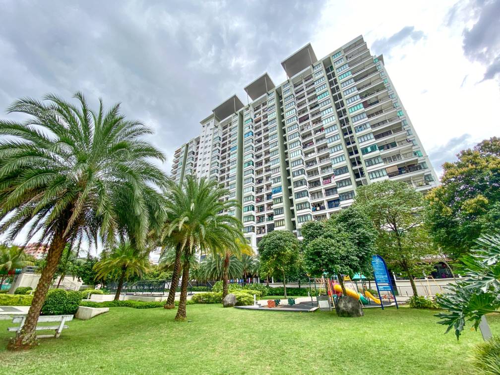 CORNER UNIT OF ONE DAMANSARA CONDO FOR SALE - photo 4