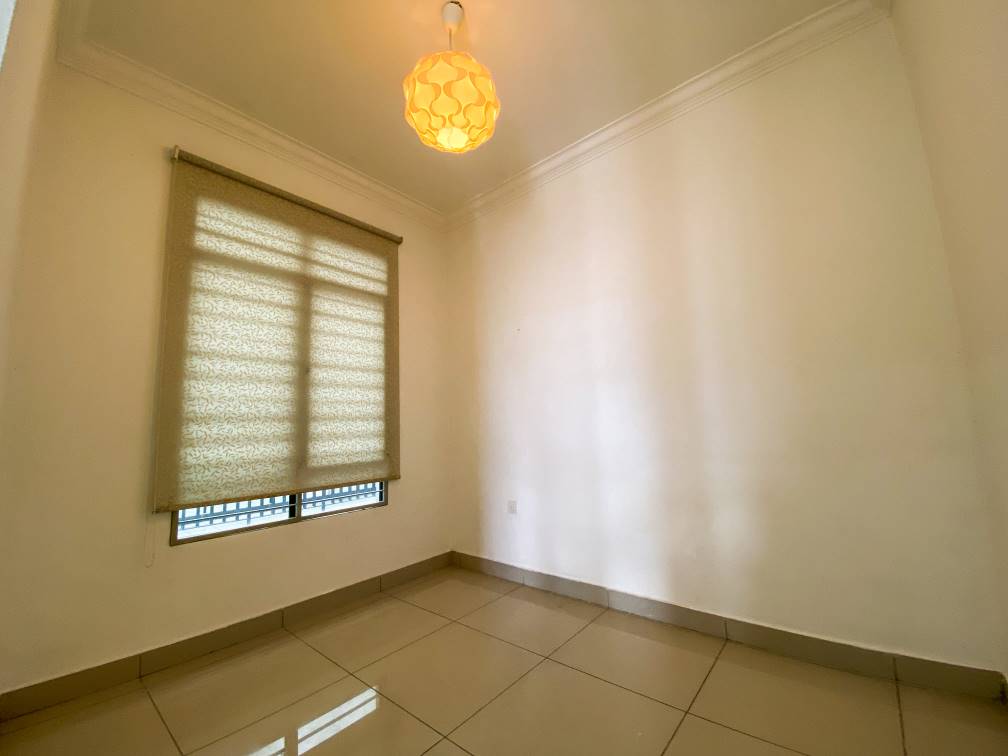 CORNER UNIT OF ONE DAMANSARA CONDO FOR SALE - photo 5