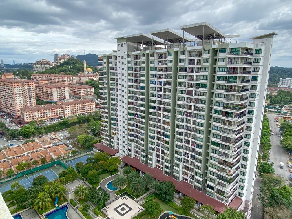 CORNER UNIT OF ONE DAMANSARA CONDO FOR SALE - photo 7
