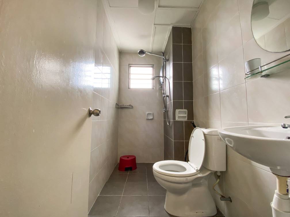 CORNER UNIT OF ONE DAMANSARA CONDO FOR SALE - photo 10