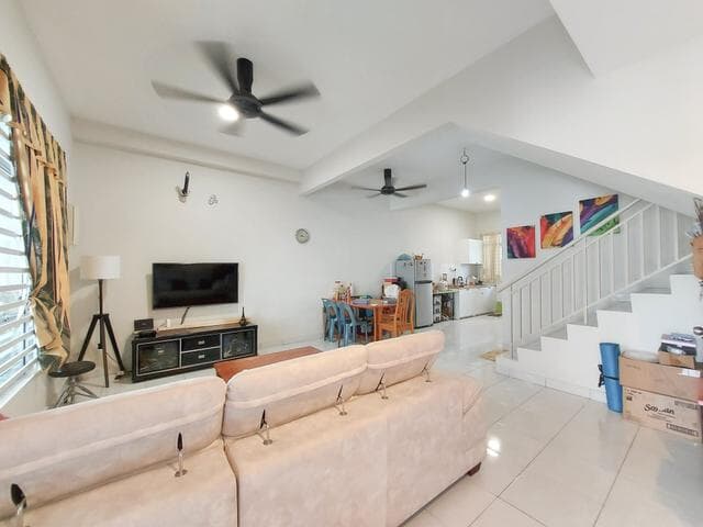Double Storey Maple II Hillpark - photo 3