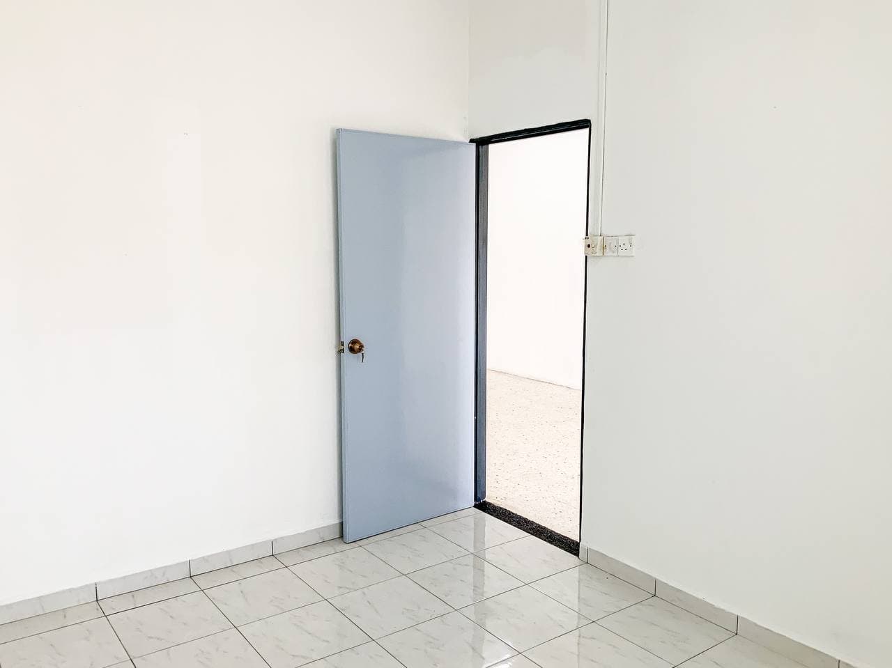 SINGLE STOREY TERRACE, TAMAN ORKID, PEKAN MERU - photo 11