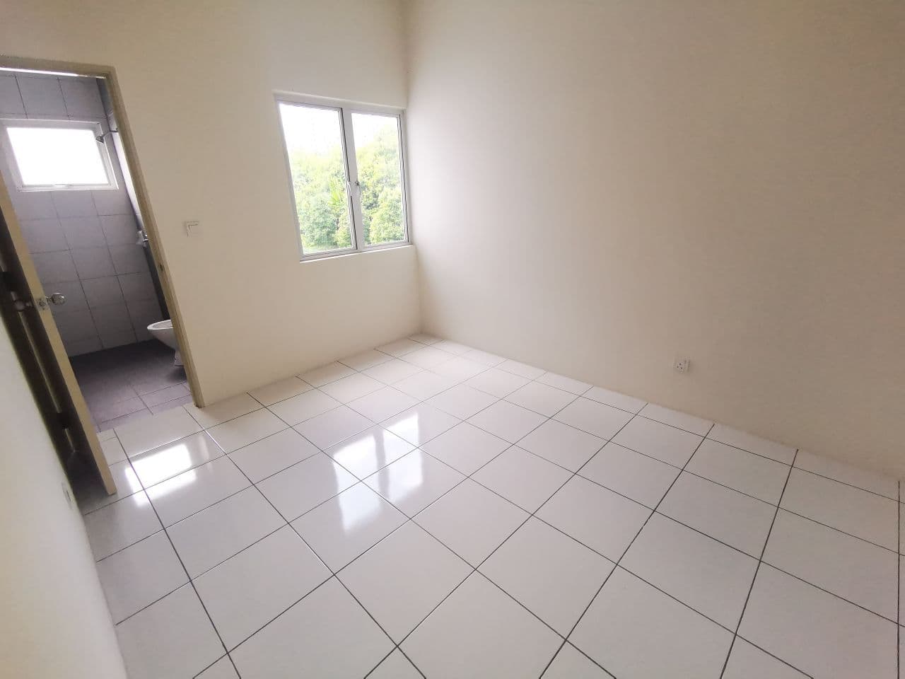 DOUBLE STOREY END LOT  ALAM SUTERA, PUNCAK ALAM - photo 12