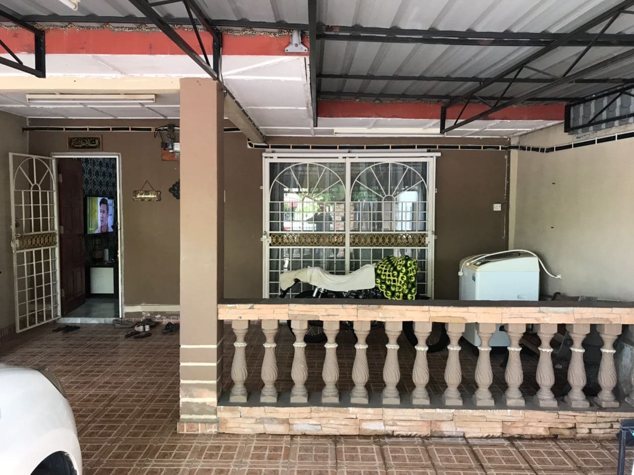 RENOVATED DOUBLE STOREY TERRACE  SAUJANA UTAMA 1 - photo 2