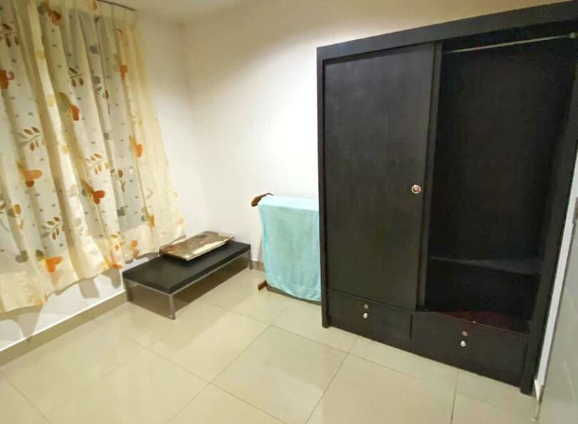 PARTLY FURNISHED MENARA-U SERVICE SHAH ALAM - photo 8