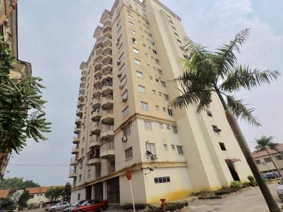 Golden Villa Apartment - Taman Sejahtera, Klang