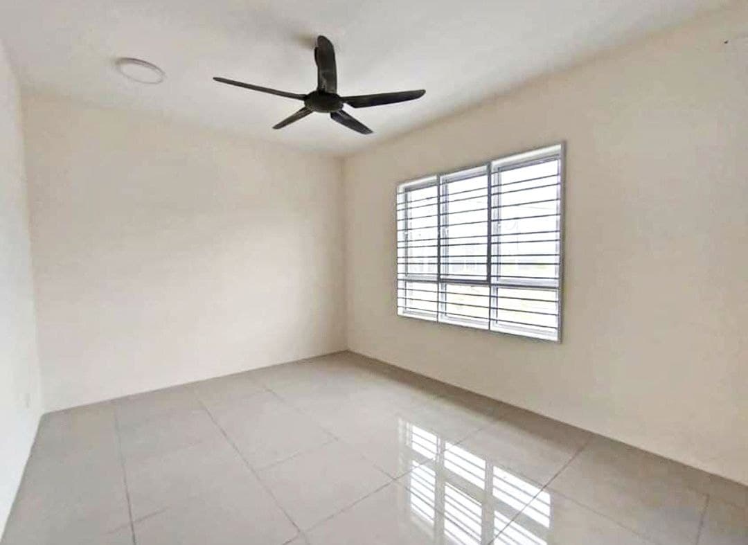 RENOVATED DOUBLE STOREY IRAMA PERDANA PUNCAK ALAM - photo 3