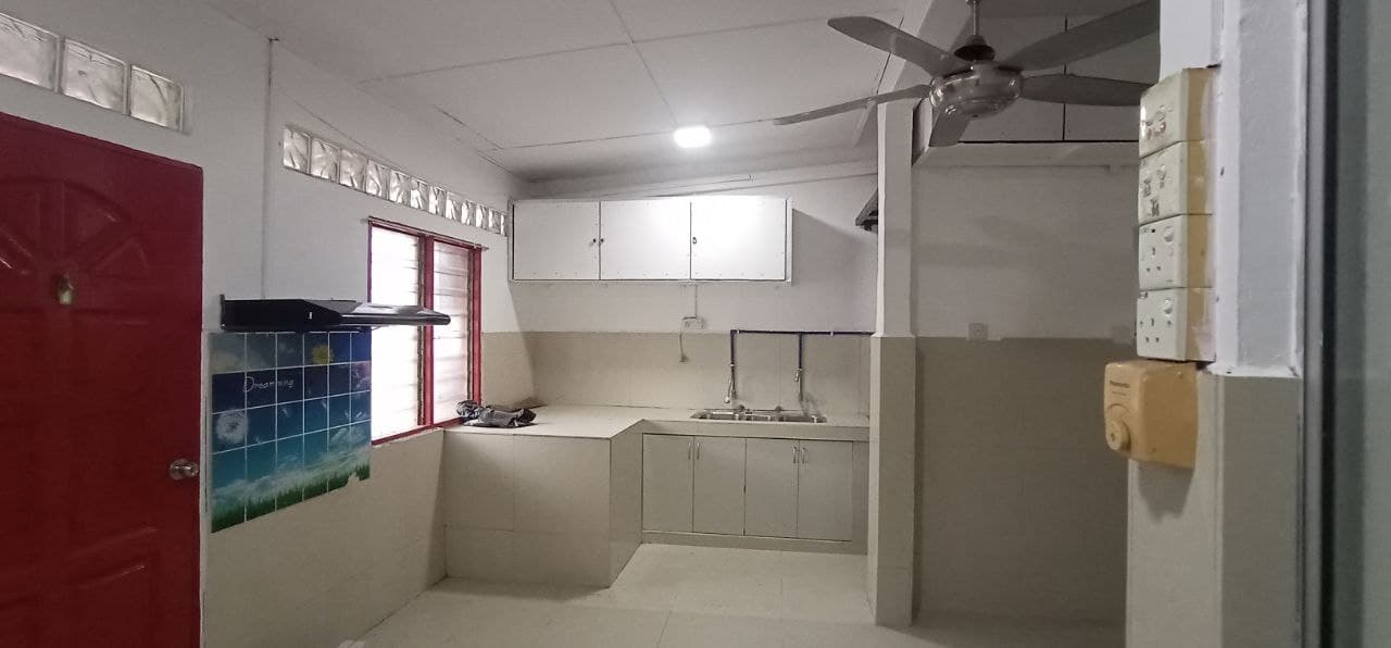 Rumah Teres 1 Tingkat Fully Renovated And Extend - photo 4