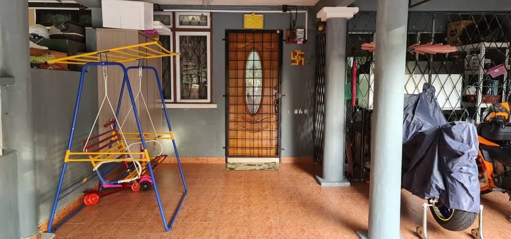DOUBLE STOREY TAMAN TTDI JAYA, SEKSYEN U2 - photo 3