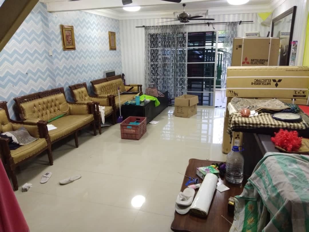 FULLY RENOVATED DOUBLE STOREY SEKSYEN 19 SHAH ALAM - photo 2