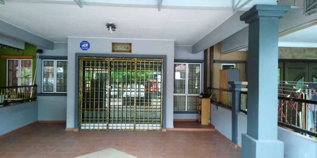 DOUBLE STOREY TERRACE SEKSYEN 23, SHAH ALAM - photo 1