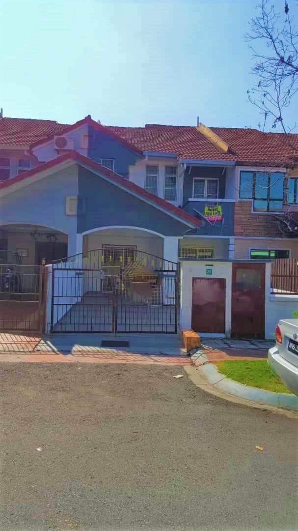 DOUBLE STOREY TERRACE  SEKSYEN 25 SHAH ALAM - photo 1