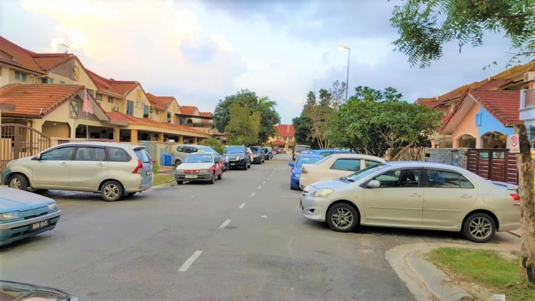 DOUBLE STOREY TERRACE  SEKSYEN 25 SHAH ALAM - photo 2