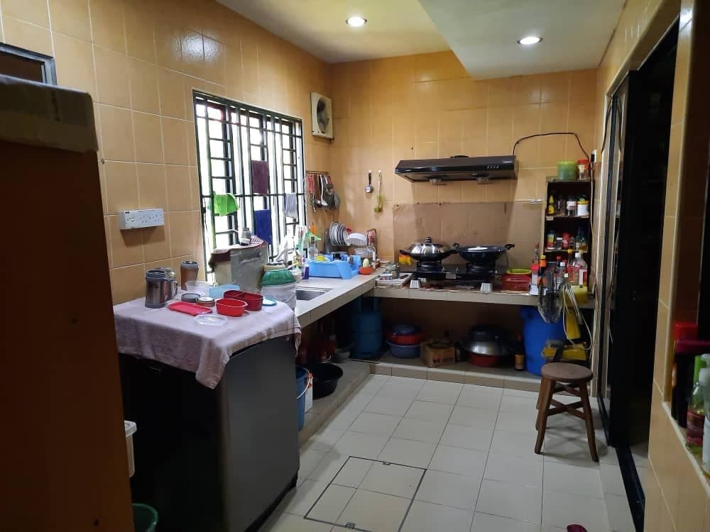 DOUBLE STOREY TAMAN SRI MANJA PETALING JAYA - photo 3