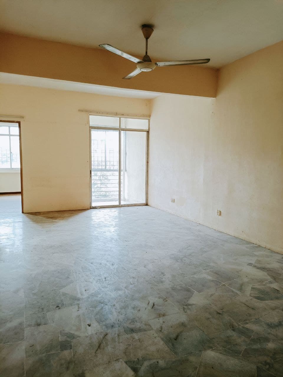APARTMENT DAISY SUBANG PERDANA, SEKSYEN U3 - photo 2