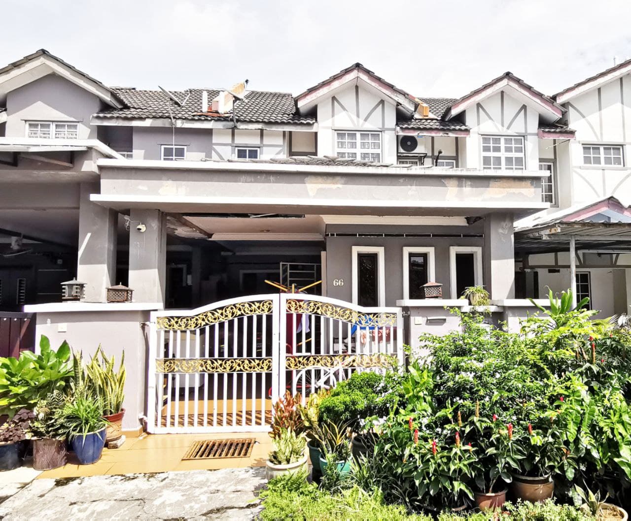FULLY RENOVATED DOUBLE STOREY BANDAR PUNCAK ALAM - photo 1