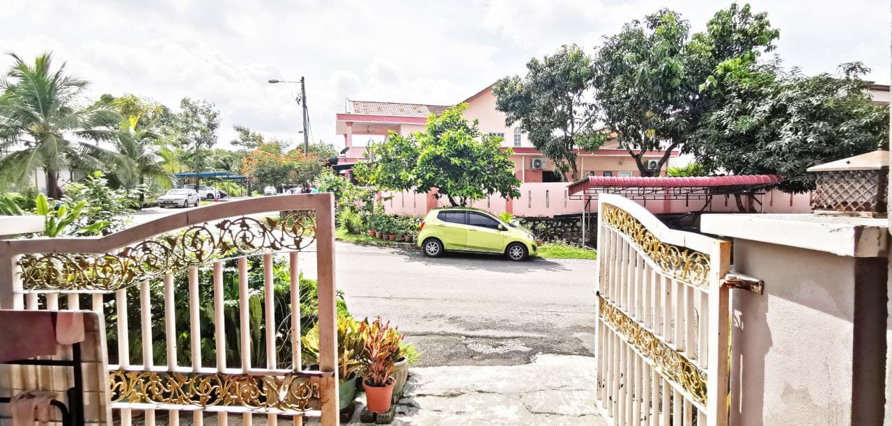 FULLY RENOVATED DOUBLE STOREY BANDAR PUNCAK ALAM - photo 3